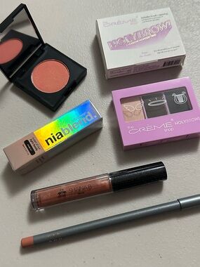 New Makeup Bundle - blush, lipliner, lipgloss, serum concealer, brow